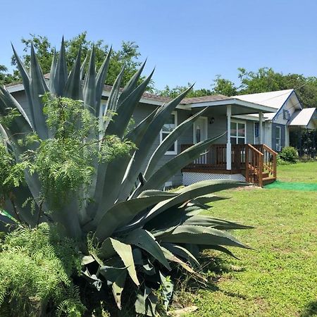Downtown Contemporary Yet Cozy Fun Villa San Antonio Exterior photo